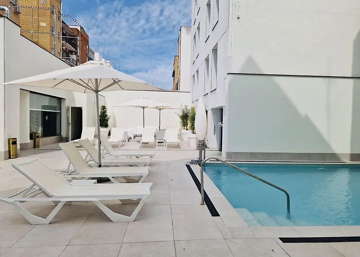 Hotel Virgen de los Reyes Sevilla